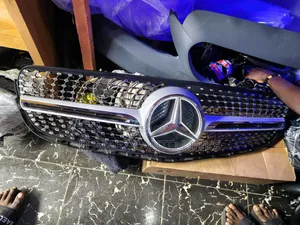 Glc 30o Diamond Front Grill With Light