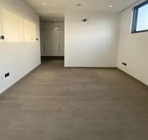 4bdrm Maisonette in Lekki Phase1 for rent