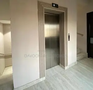 4bdrm Maisonette in Lekki Phase1 for rent