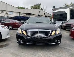 Mercedes-Benz E350 Base 4Matic Sedan AWD (3.5L 6cyl 7A) 2010 Black