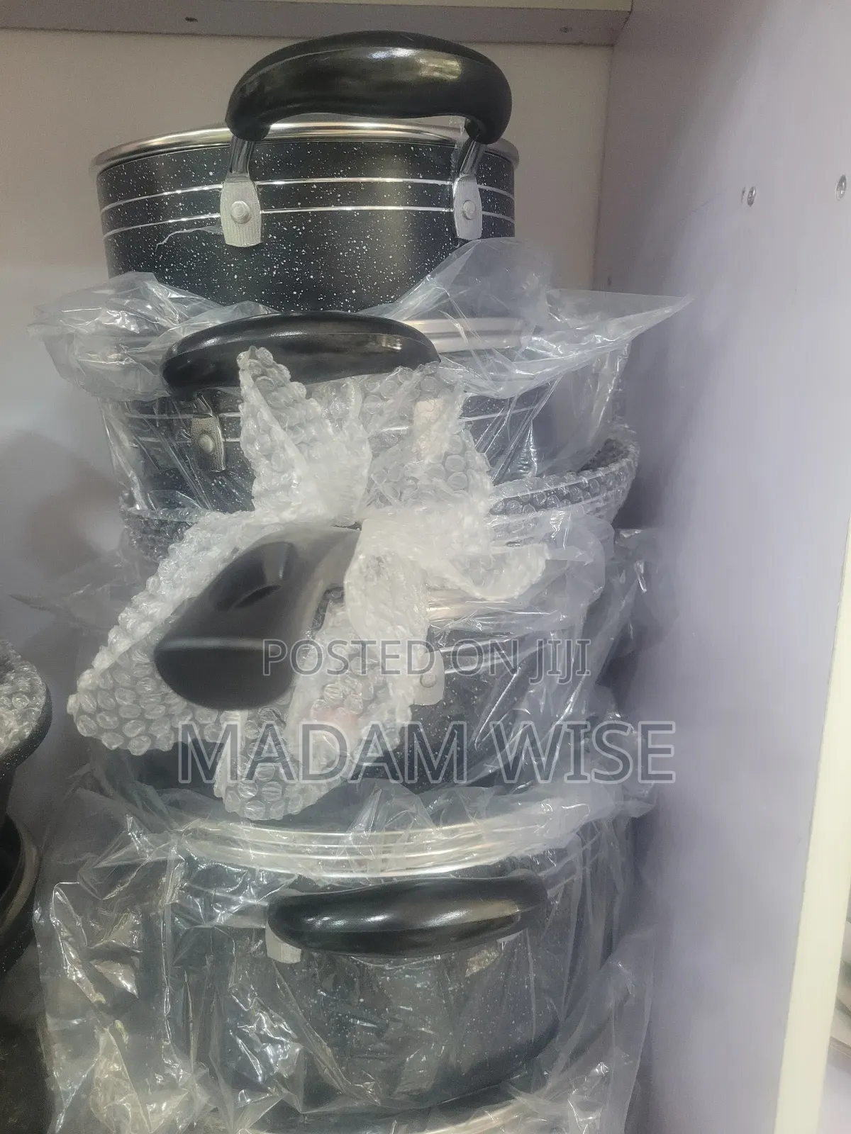 5 Set Cookware Pots and Pans.