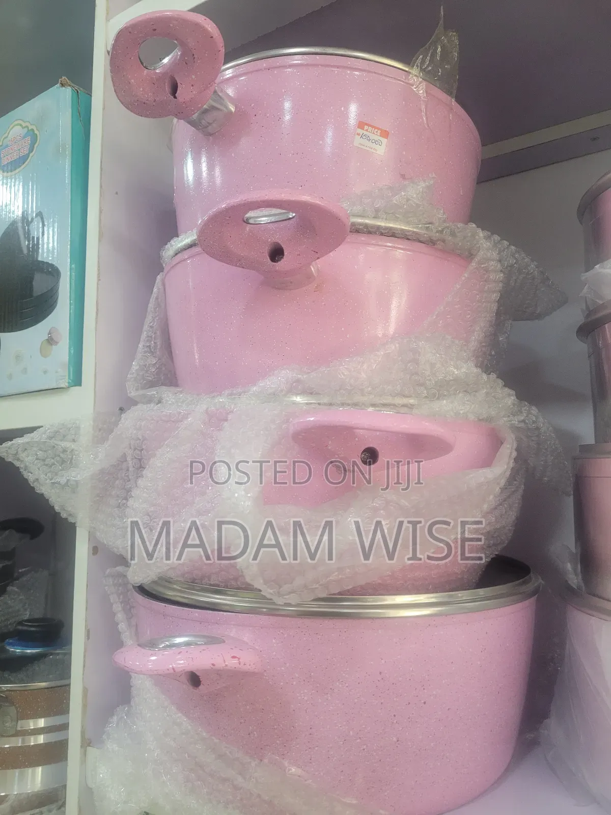 4 Set Cookware Pots