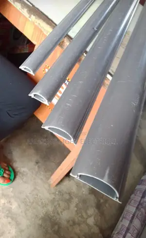 Floor Track