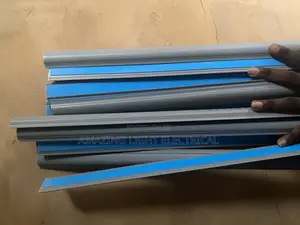 Floor Track
