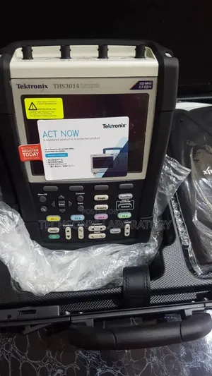 Tektronix Th3014 Handheld Digital Oscilloscope