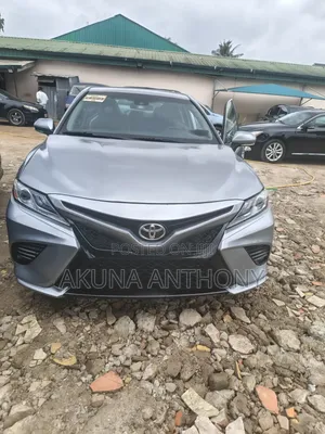 Toyota Camry 2019 Silver