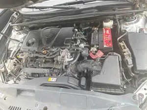 Toyota Camry 2019 Silver