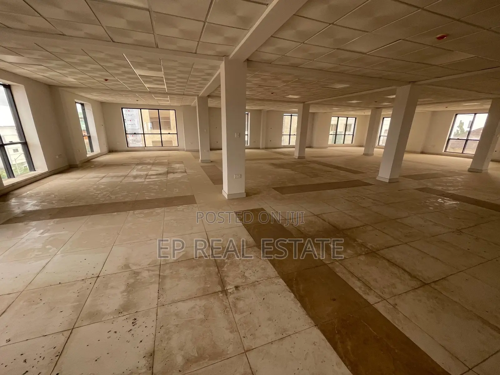 An Office Complex With 3000sqm Lettable Space.