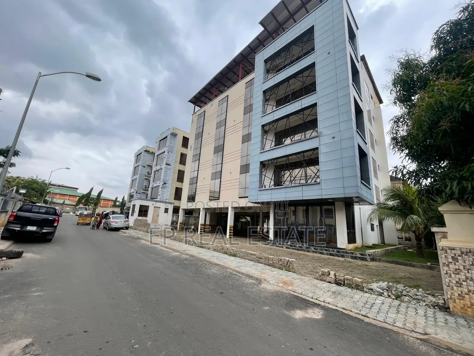 An Office Complex With 3000sqm Lettable Space.