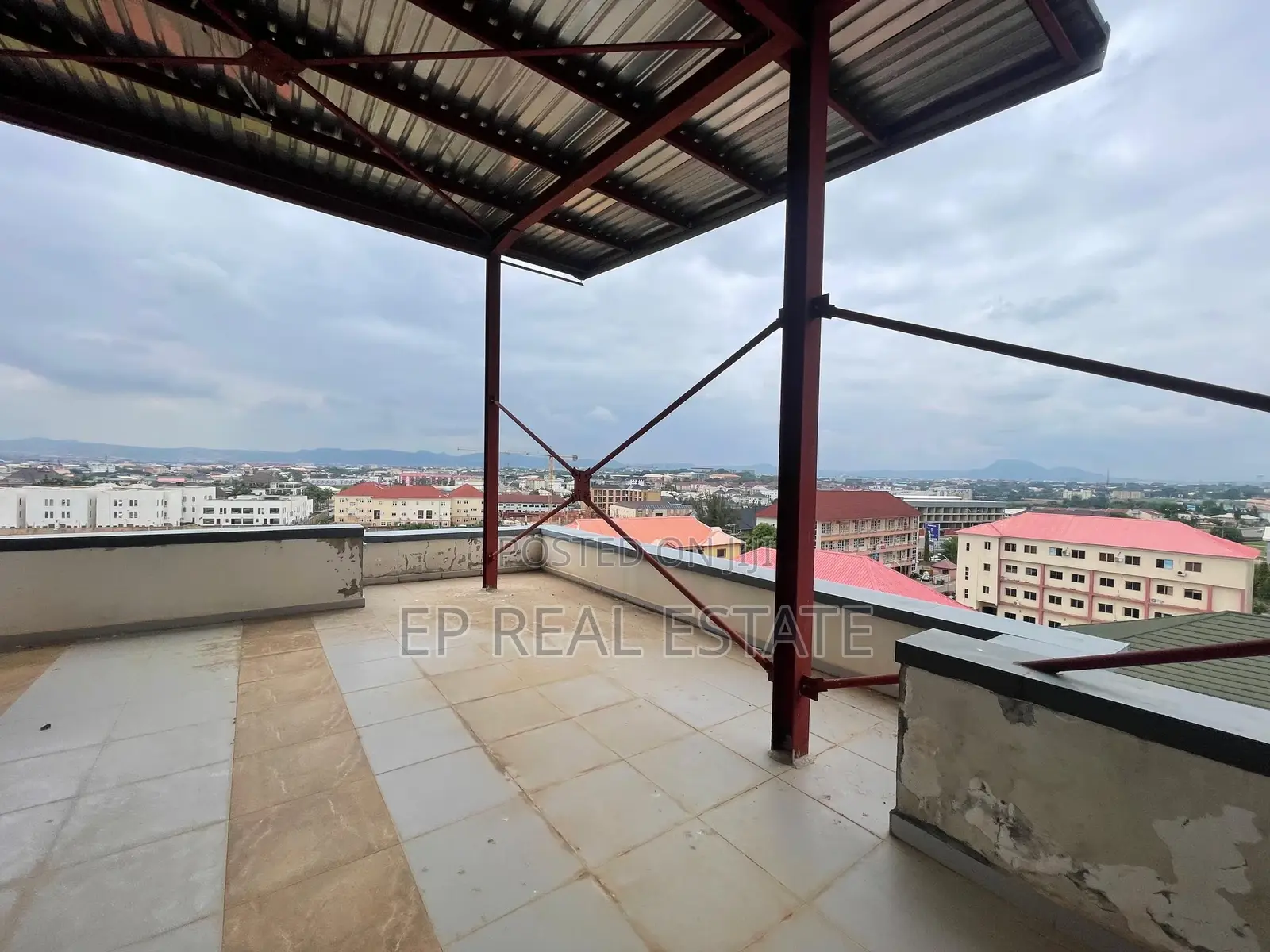 An Office Complex With 3000sqm Lettable Space.