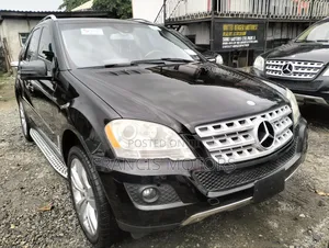 Mercedes-Benz M Class 2011 Black