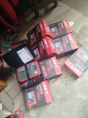 Uni -T Insulation Tester 501