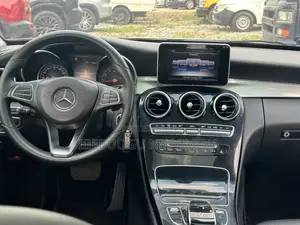 Mercedes-Benz C300 Luxury 4Matic Sedan AWD (2.0L 4cyl 7A) 2016 Gray