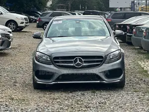 Mercedes-Benz C300 Luxury 4Matic Sedan AWD (2.0L 4cyl 7A) 2016 Gray