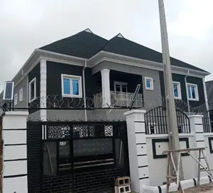 2bdrm Block of Flats in Blandford Place for rent