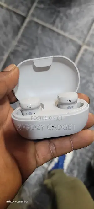 Bose Quietcomfort
New