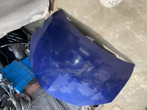 Bonnet Corolla 2014