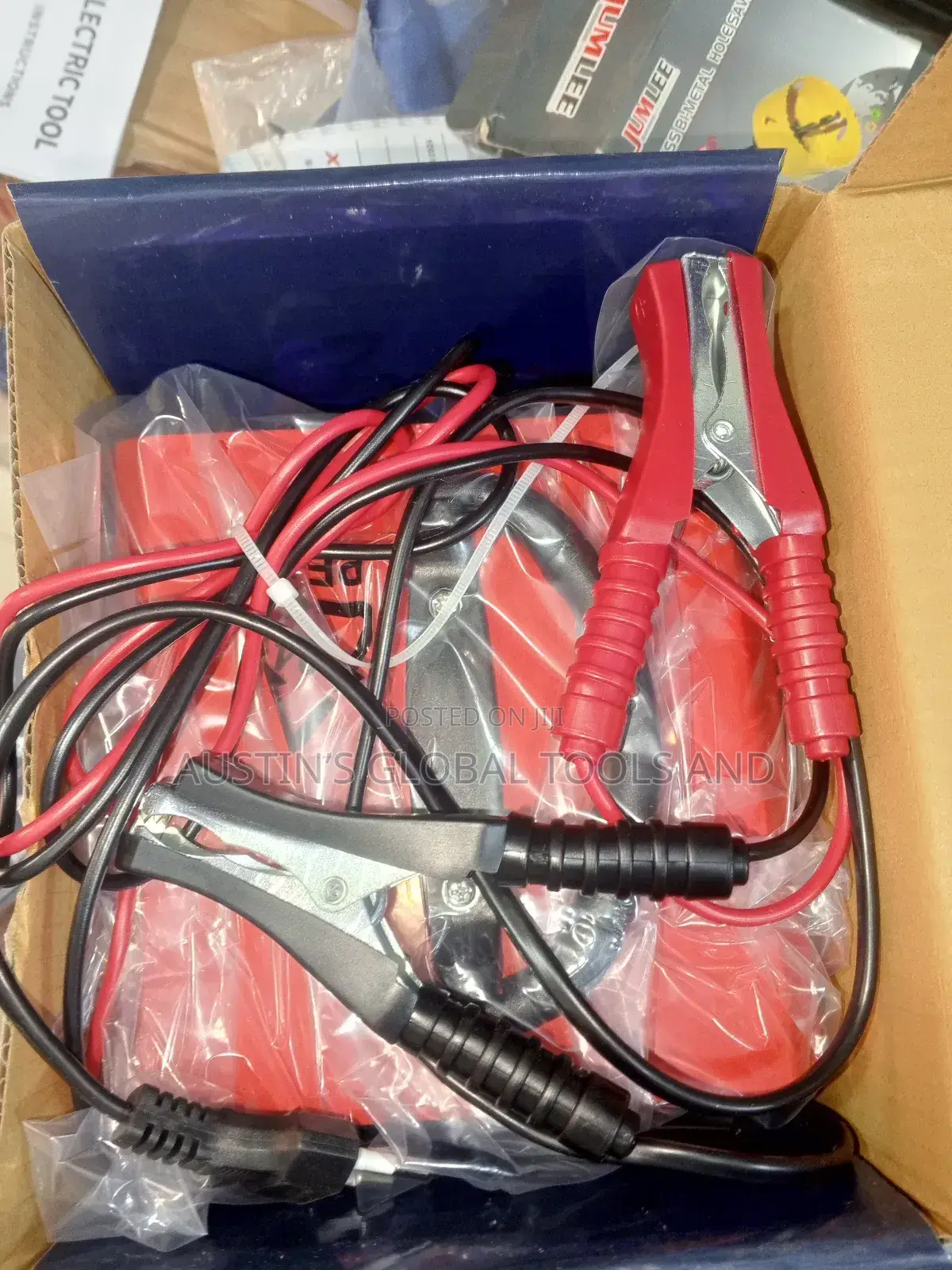 Max Mech Battery Charger
