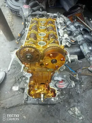 Toyota Engine Corolla 1zz 05 /06 Top and Block