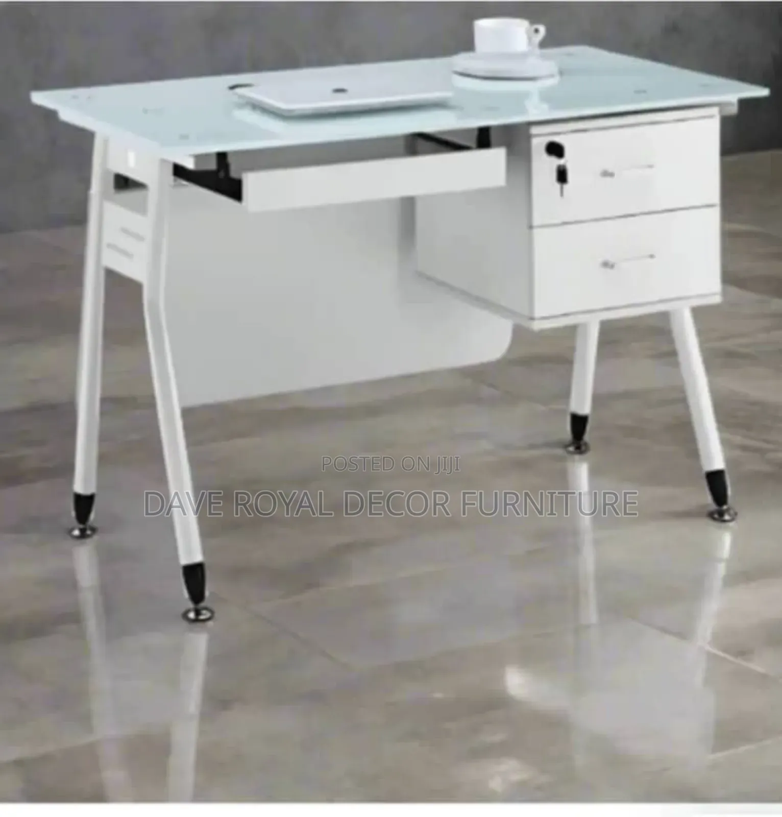 Quality Glass Top Office Table