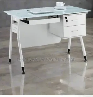 Quality Glass Top Office Table