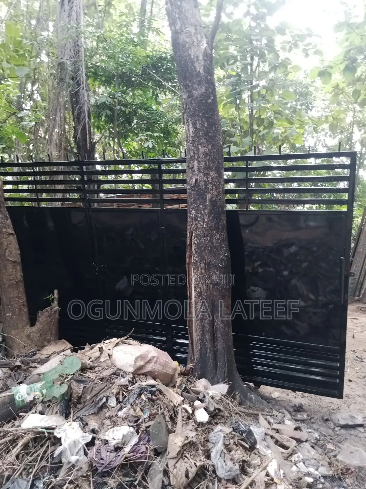 Fineless Iron Gate