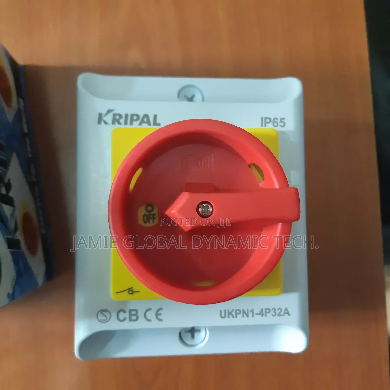 Kripal 4pole 32a Load Isolation Switch