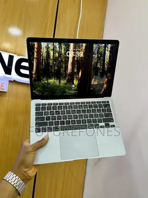 Laptop Apple MacBook Air 2020 8GB Apple M1 SSD 256GB