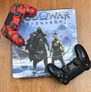 Ps4 Slim With 2 Pads and Games Inside