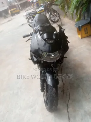 Honda 2000 Black