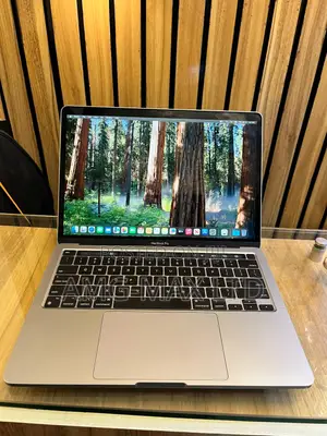 Laptop Apple MacBook Pro 2020 16GB Intel Core i7 SSD 512GB