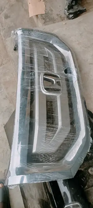 Front Grill 2010 Honda Pilot
