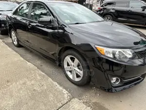 Toyota Camry SE 4dr Sedan (2.5L 4cyl 6A) 2013 Black
