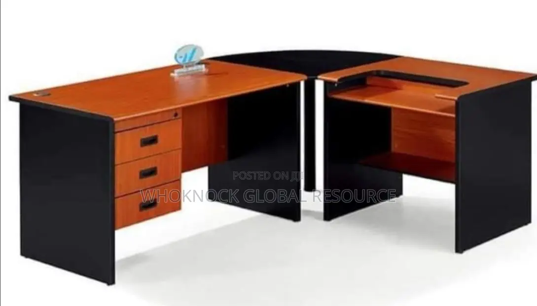 Manager C-Top Table