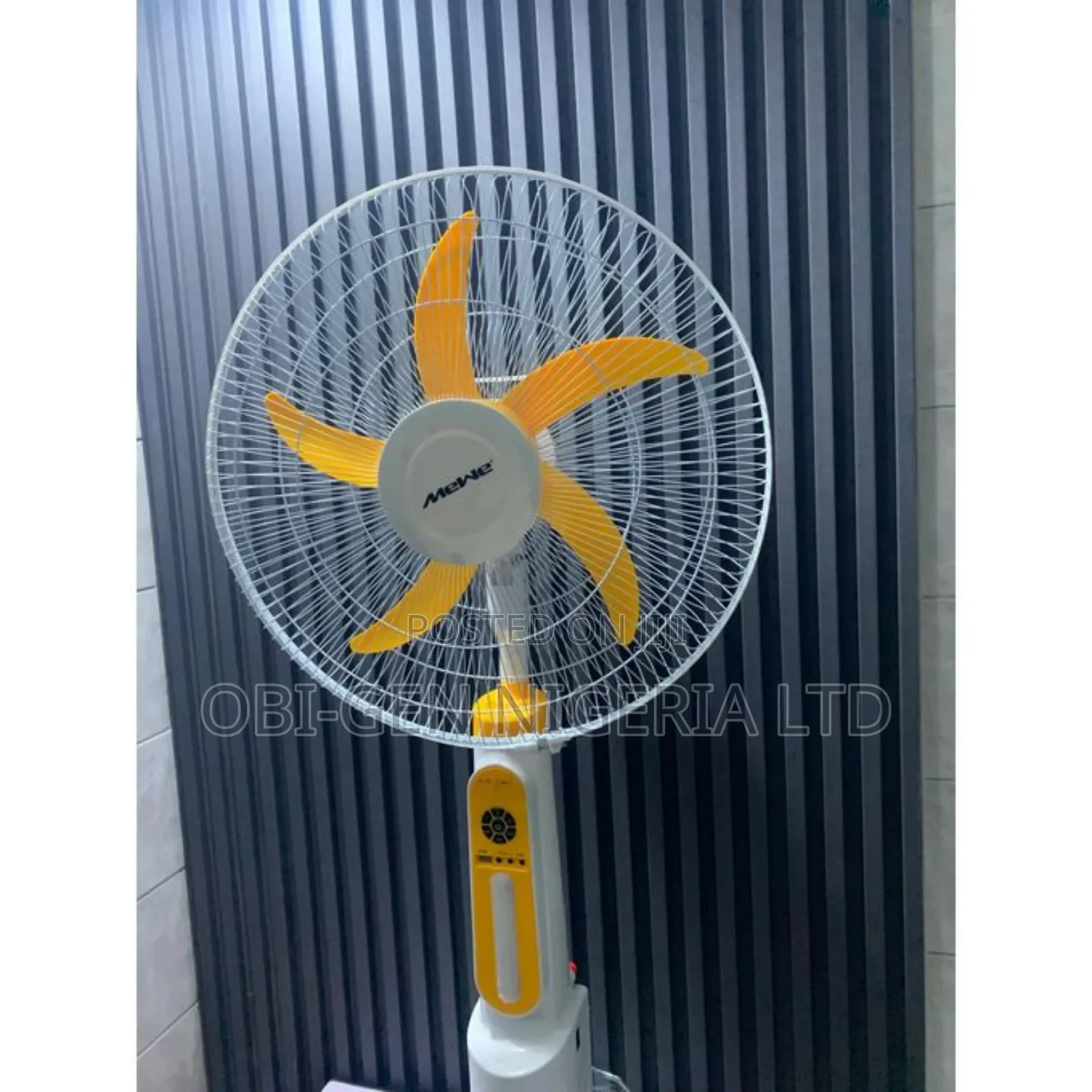 Mewe Rechargeable Standing Fan With Solar Panel 18 Inche Set