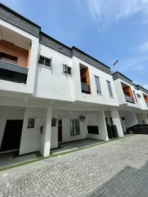 Furnished 2bdrm Townhouse/Terrace in Ikota for sale