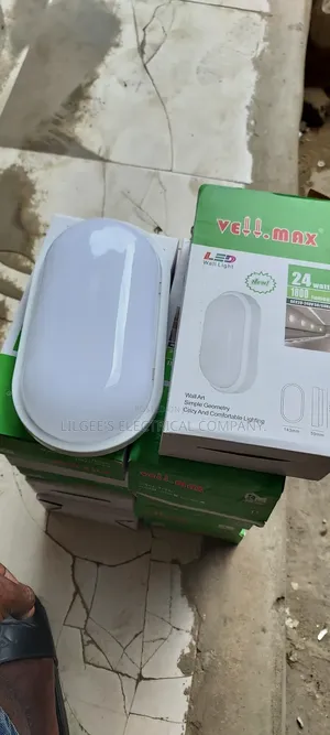 Vellmax Bulk Head Outdoor Light