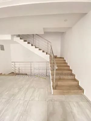 4bdrm Townhouse / Terrace in Ikota for rent