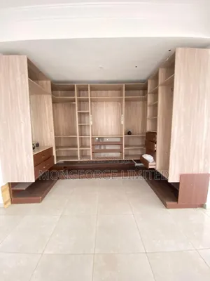 4bdrm Townhouse / Terrace in Ikota for rent