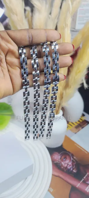 Silver Plain Hand Chain Bracelet