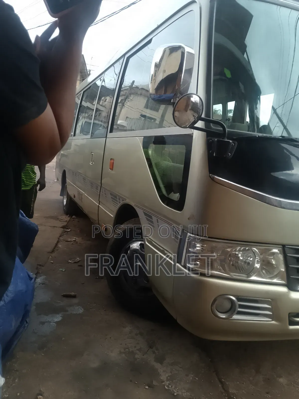 Toyota Coaster 2015 Gold
