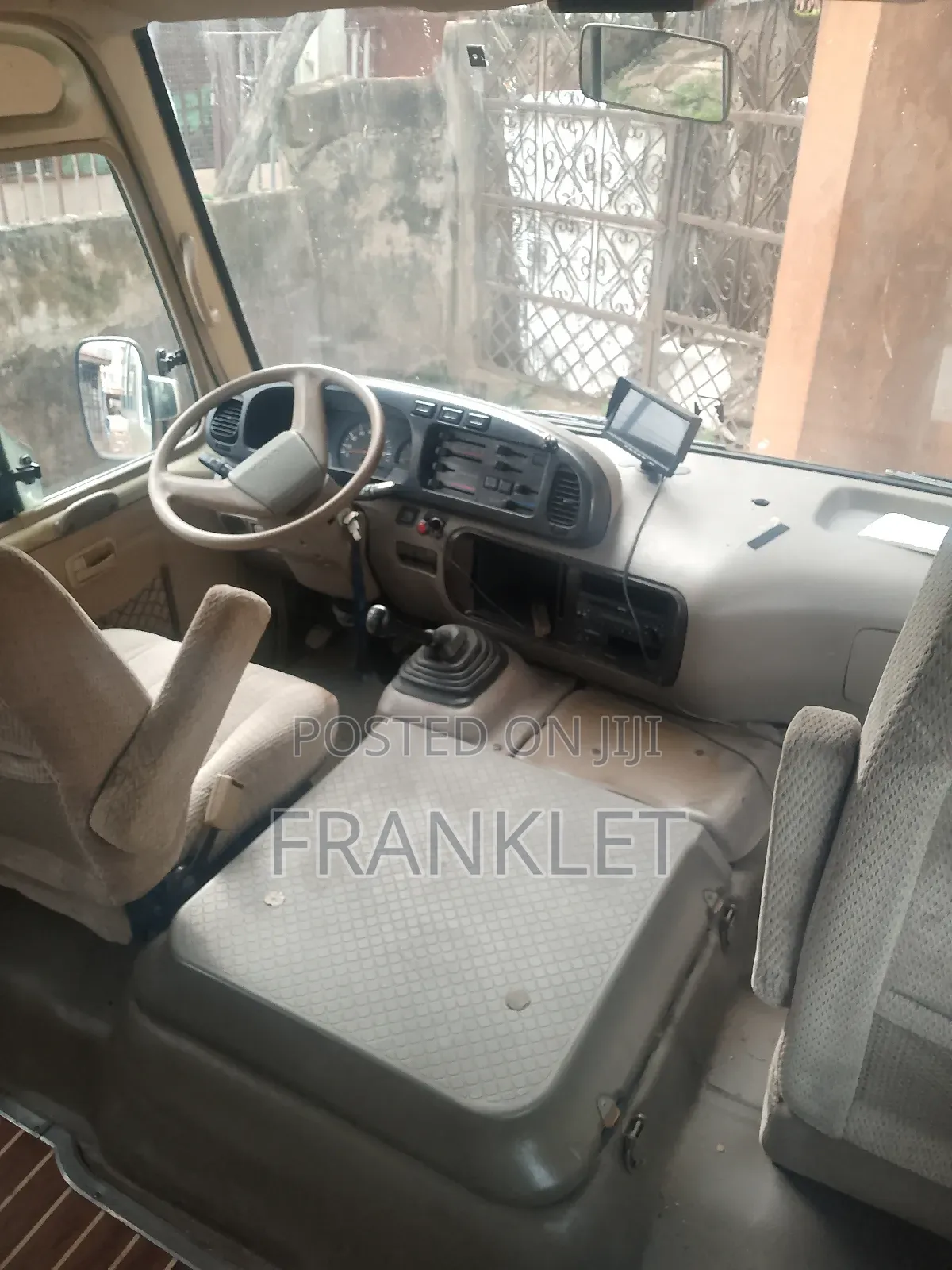 Toyota Coaster 2015 Gold