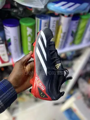 Size 38/39 Soccer Boot
