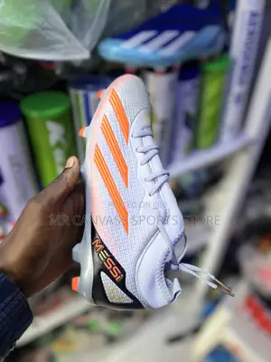Size 38/39 Soccer Boot