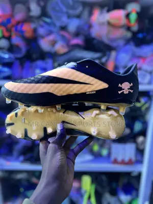 Nike Hyper Venom