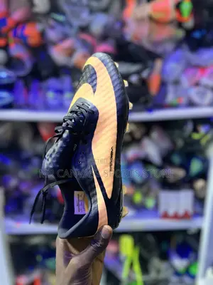 Nike Hyper Venom