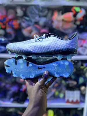 Nike Hyper Venom