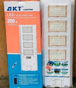 Newly Quality Akt Solar Street Light All in One 100w,150w,