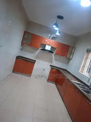 6bdrm Duplex in Omole Estate for rent