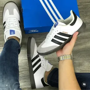 Adidas Unisex Sneakers Cw 6